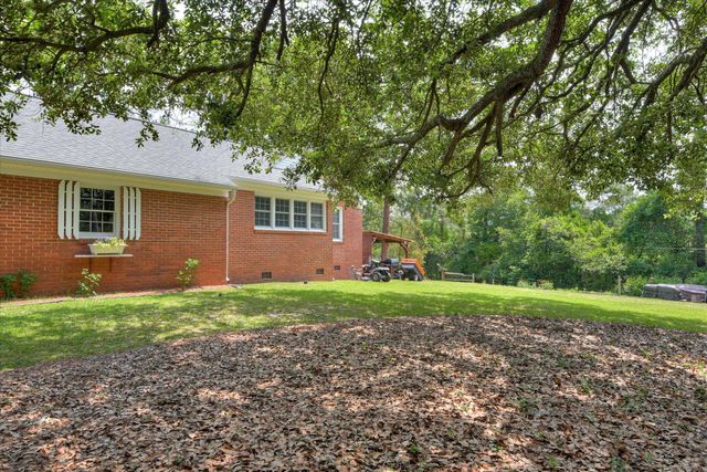 3411 Hall Drive SW, Aiken, SC 29801
