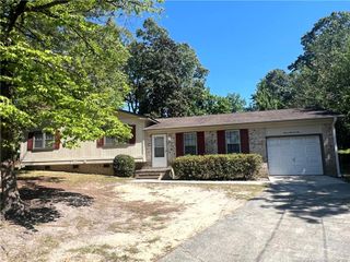 710 Dude Court, Fayetteville, NC 28303