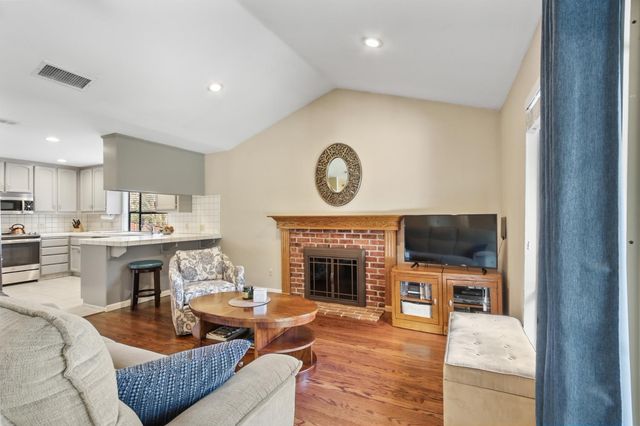 7928 Amalfi Way, Fair Oaks, CA 95628