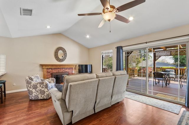 7928 Amalfi Way, Fair Oaks, CA 95628