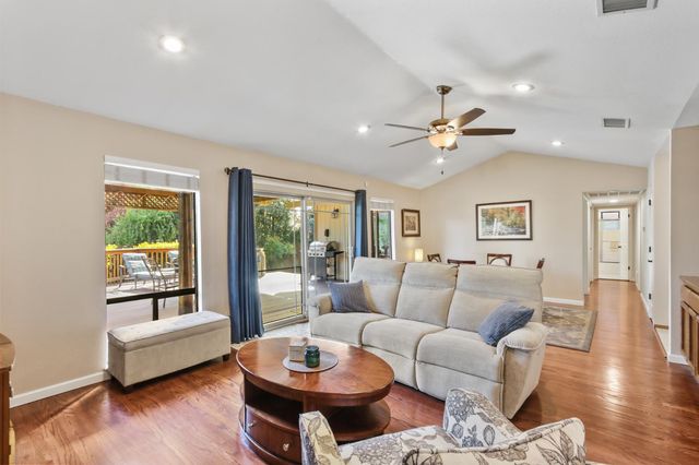 7928 Amalfi Way, Fair Oaks, CA 95628