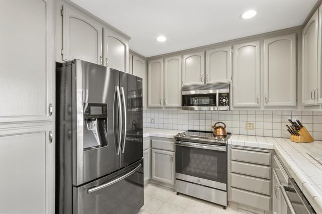 7928 Amalfi Way, Fair Oaks, CA 95628