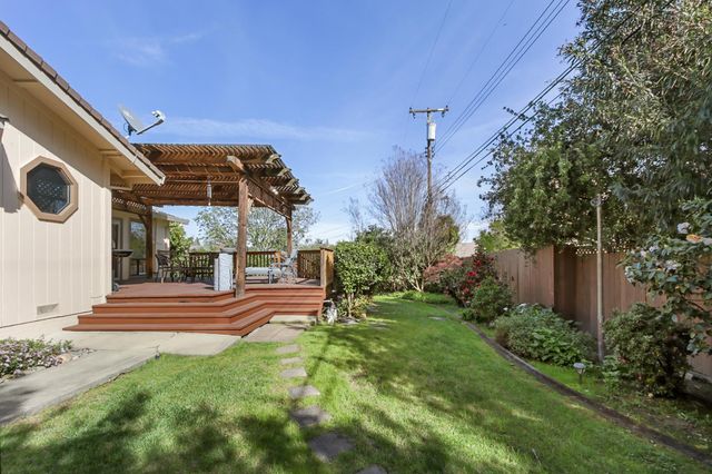 7928 Amalfi Way, Fair Oaks, CA 95628