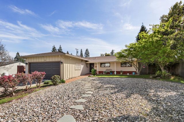 7928 Amalfi Way, Fair Oaks, CA 95628