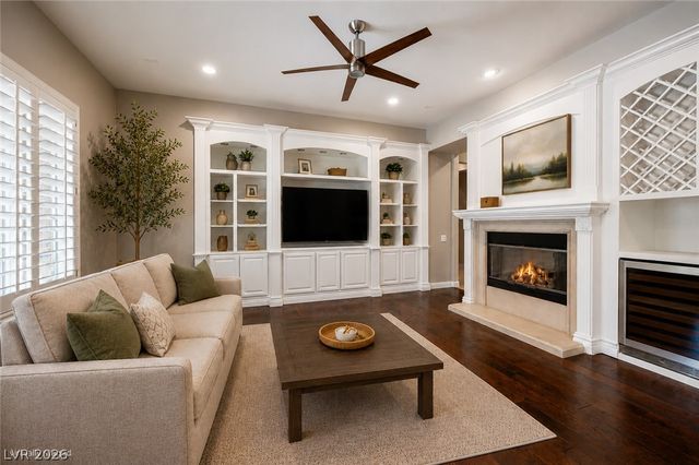 7119 April Wind Avenue, Las Vegas, NV 89131