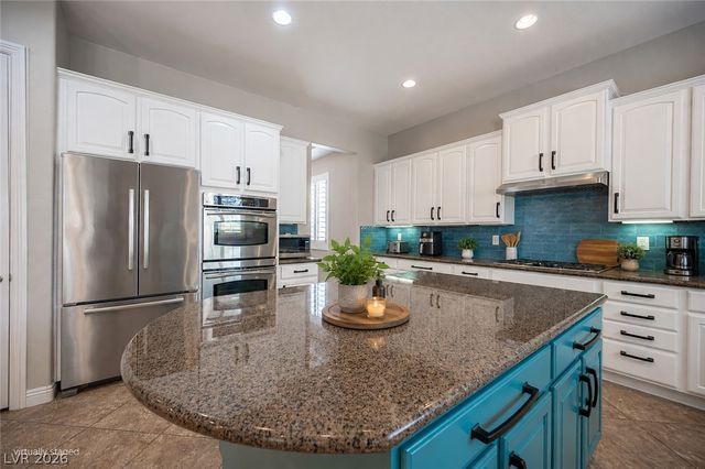 7119 April Wind Avenue, Las Vegas, NV 89131