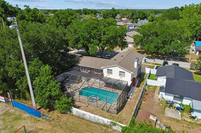 2620 GIANT PLACE, Seffner, FL 33584
