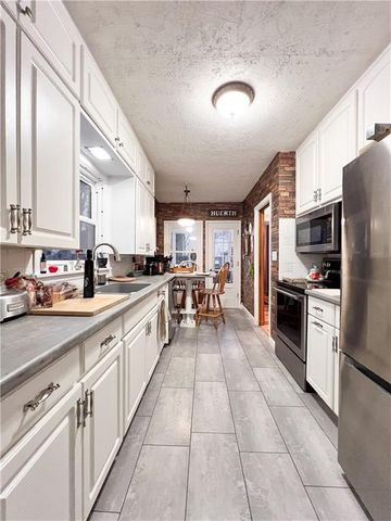 15 E Humbird Street, Rice Lake, WI 54868