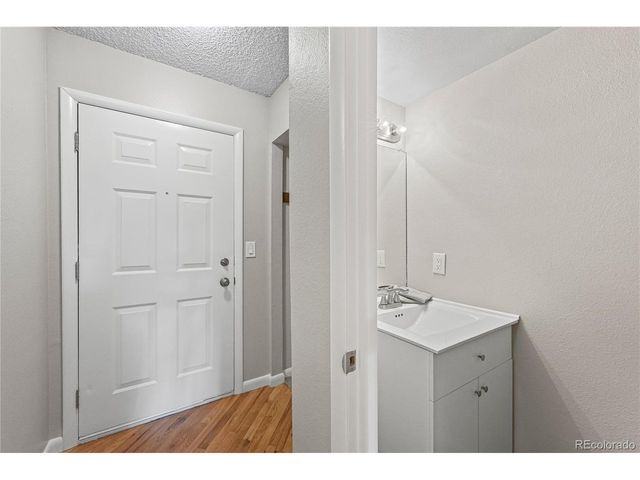 8787 W Cornell Ave 8, Lakewood, CO 80227