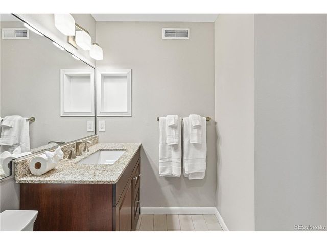 8787 W Cornell Ave 8, Lakewood, CO 80227