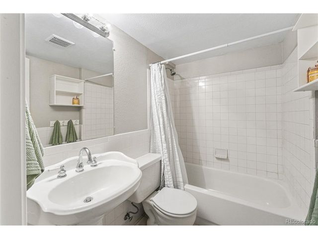 8787 W Cornell Ave 8, Lakewood, CO 80227