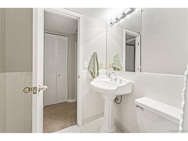 8787 W Cornell Ave 8, Lakewood, CO 80227