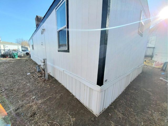 221 W 57th St B32, Loveland, CO 80538