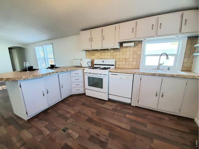 221 W 57th St B32, Loveland, CO 80538