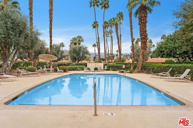 303 Villena Way, Palm Desert, CA 92260
