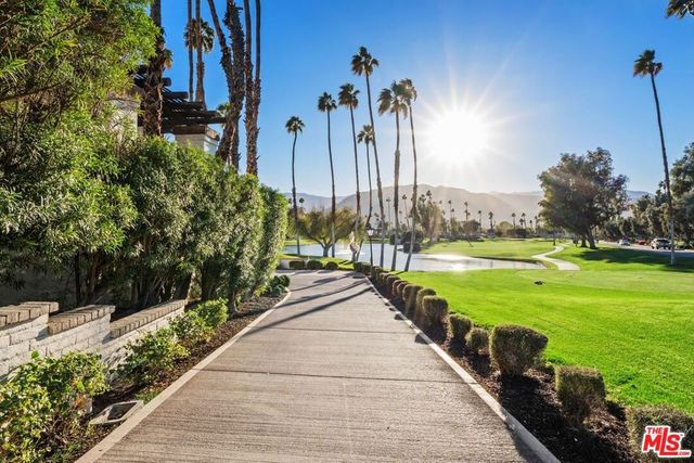 303 Villena Way, Palm Desert, CA 92260