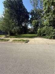 3210 20th Street, Kansas City, MO 64127