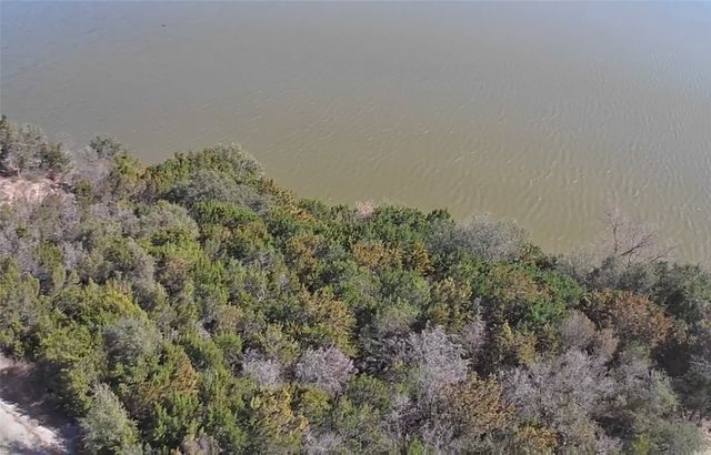 2881 Pathfinder Court, Granbury, TX 76048