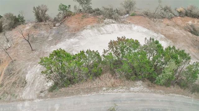 2881 Pathfinder Court, Granbury, TX 76048