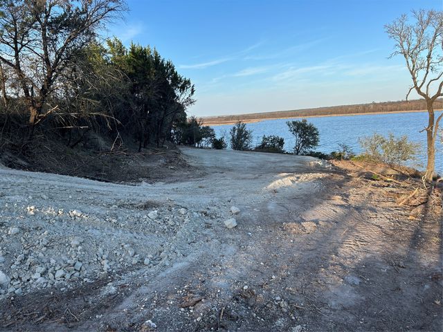 2881 Pathfinder Court, Granbury, TX 76048