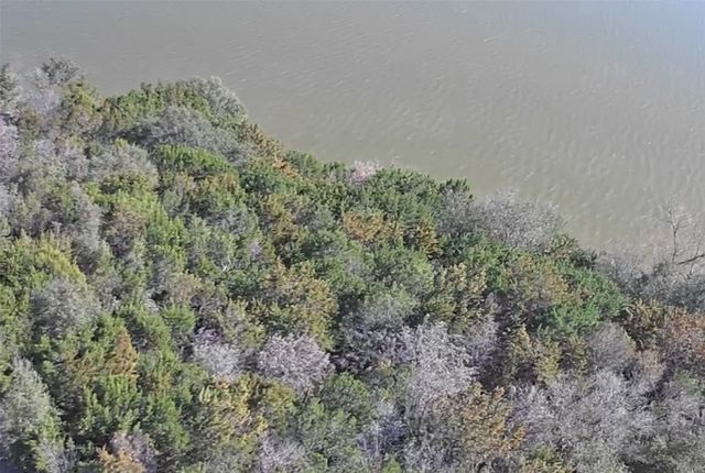 2881 Pathfinder Court, Granbury, TX 76048