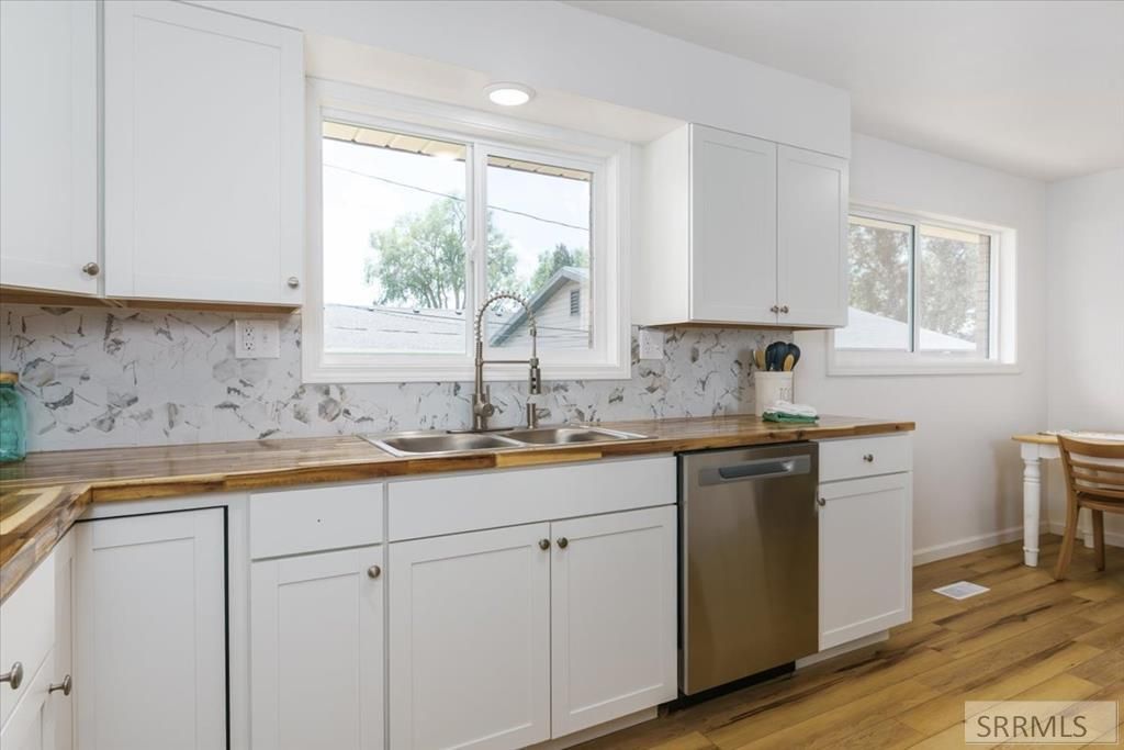 Image 10 of property listing at 511 E Poplar Street, Pocatello, ID 83201