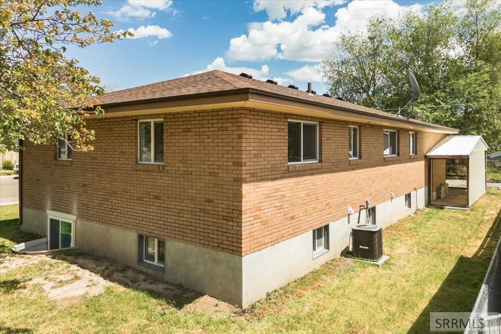Image 38 of property listing at 511 E Poplar Street, Pocatello, ID 83201