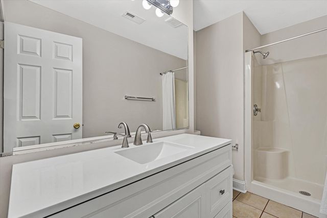 2482 Tuckawana Cir NW, Roanoke, VA 24017