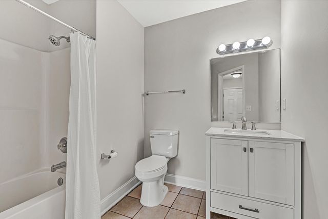 2482 Tuckawana Cir NW, Roanoke, VA 24017