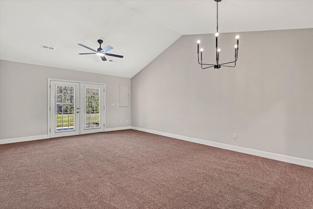 2482 Tuckawana Cir NW, Roanoke, VA 24017