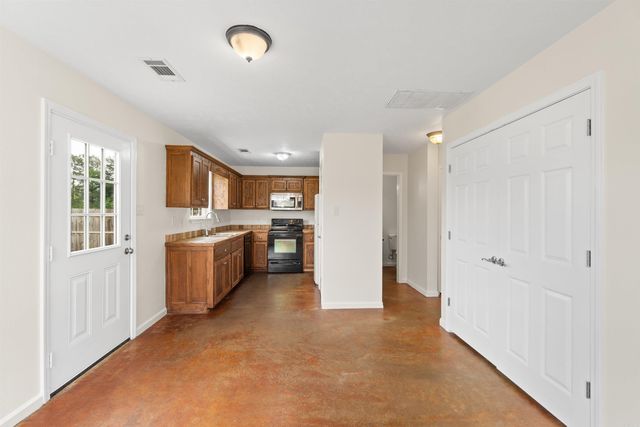 100 Tamarack, Beebe, AR 72012