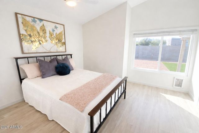 324 S LAVEEN Drive, Chandler, AZ 85226