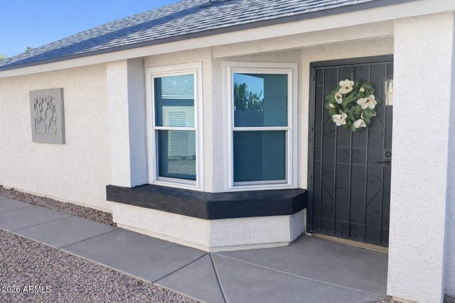 324 S LAVEEN Drive, Chandler, AZ 85226