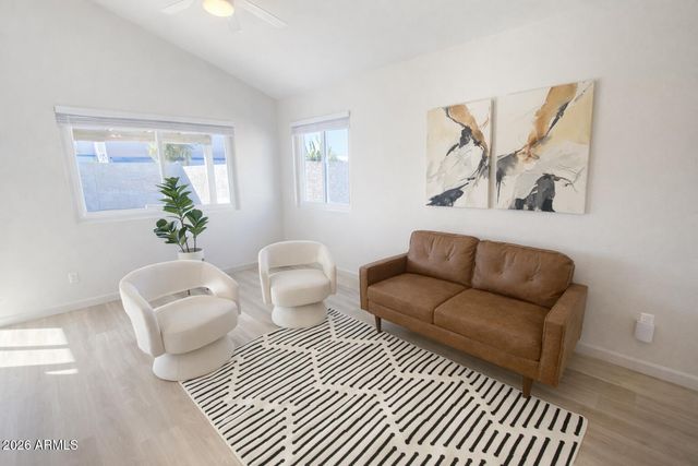 324 S LAVEEN Drive, Chandler, AZ 85226