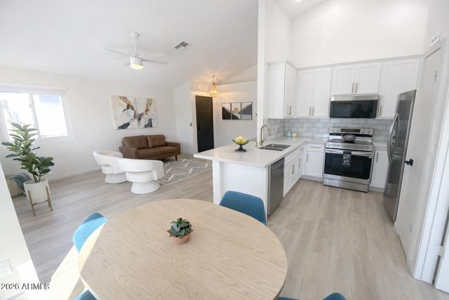 324 S LAVEEN Drive, Chandler, AZ 85226