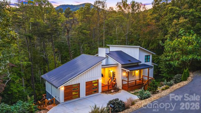56 Creek Run Road, Candler, NC 28715