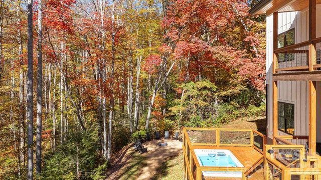 56 Creek Run Road, Candler, NC 28715