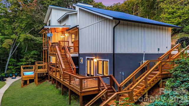 56 Creek Run Road, Candler, NC 28715