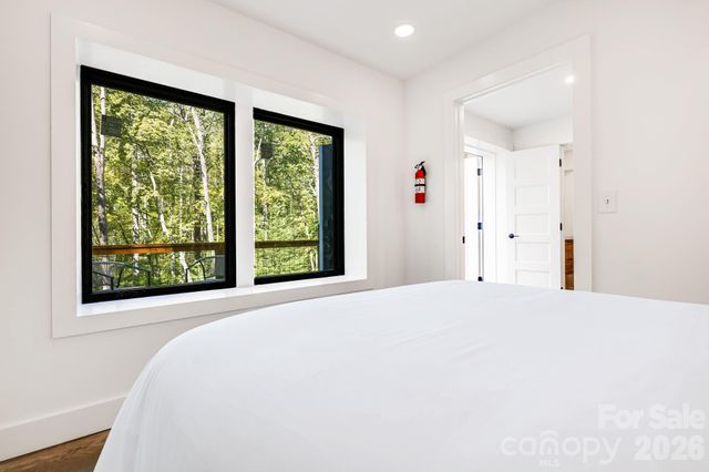 56 Creek Run Road, Candler, NC 28715