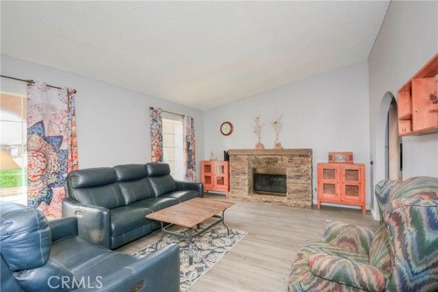 2535 Mercedes, Highland, CA 92346