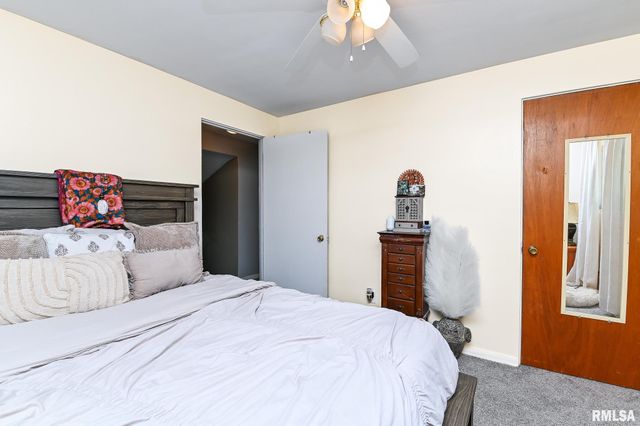2813 W SCENIC Drive, Peoria, IL 61615