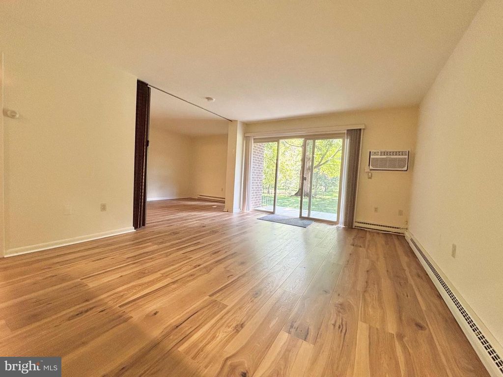 3322 CHISWICK CT #61-1G, Silver Spring, MD 20906
