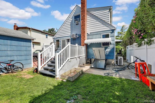 1537 Madison Street, Elmont, NY 11003