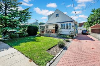 1537 Madison Street, Elmont, NY 11003
