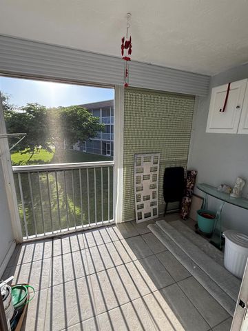 200 Village Green Circle E K218, Palm Springs, FL 33461