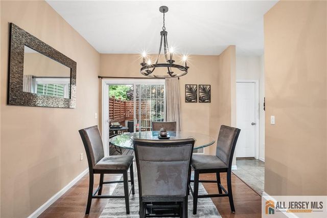 32 E Summit Avenue, Sewaren, NJ 07077
