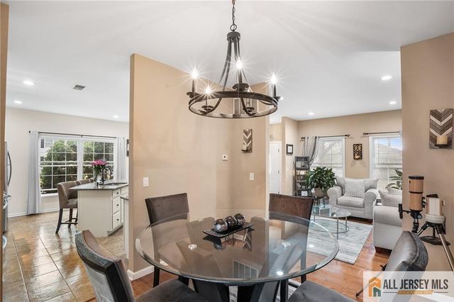 32 E Summit Avenue, Sewaren, NJ 07077