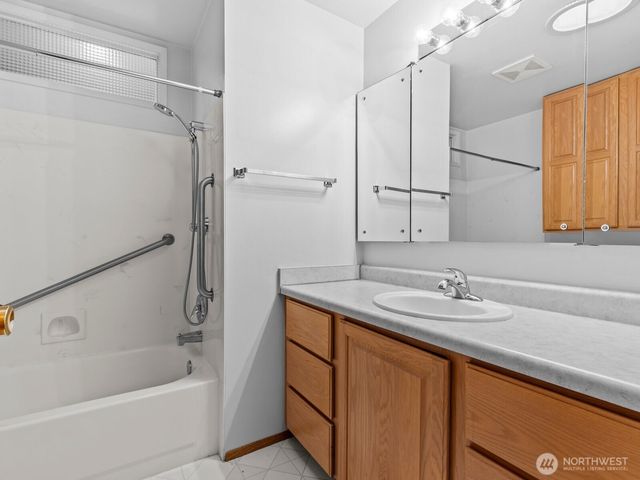 23406 94th Avenue W, Edmonds, WA 98020