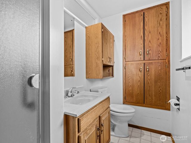 23406 94th Avenue W, Edmonds, WA 98020