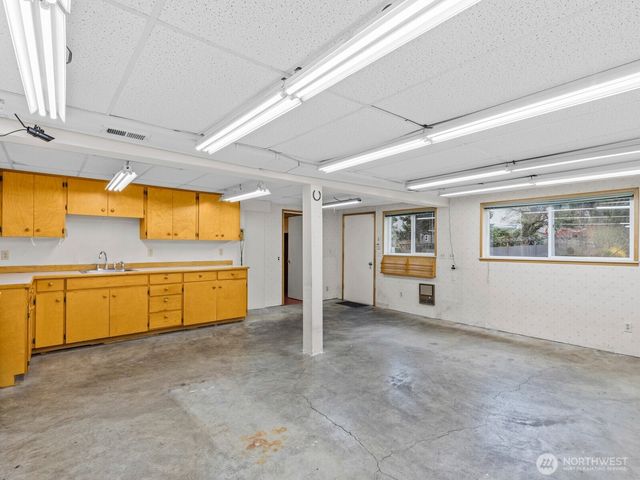 23406 94th Avenue W, Edmonds, WA 98020